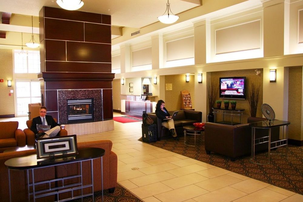 Hampton Inn & Suites By Hilton Calgary-Airport Interior foto